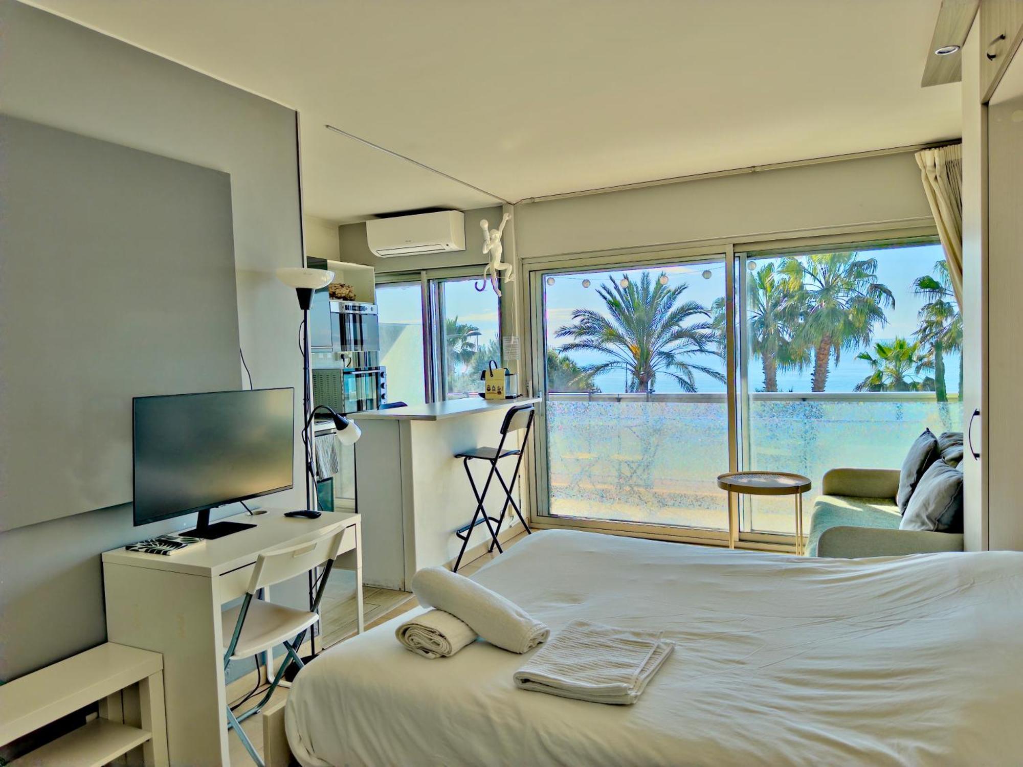 Panoramic Sea View Studio 24H Checkin กาญเนอ-ซูร์-แมร์ ภายนอก รูปภาพ